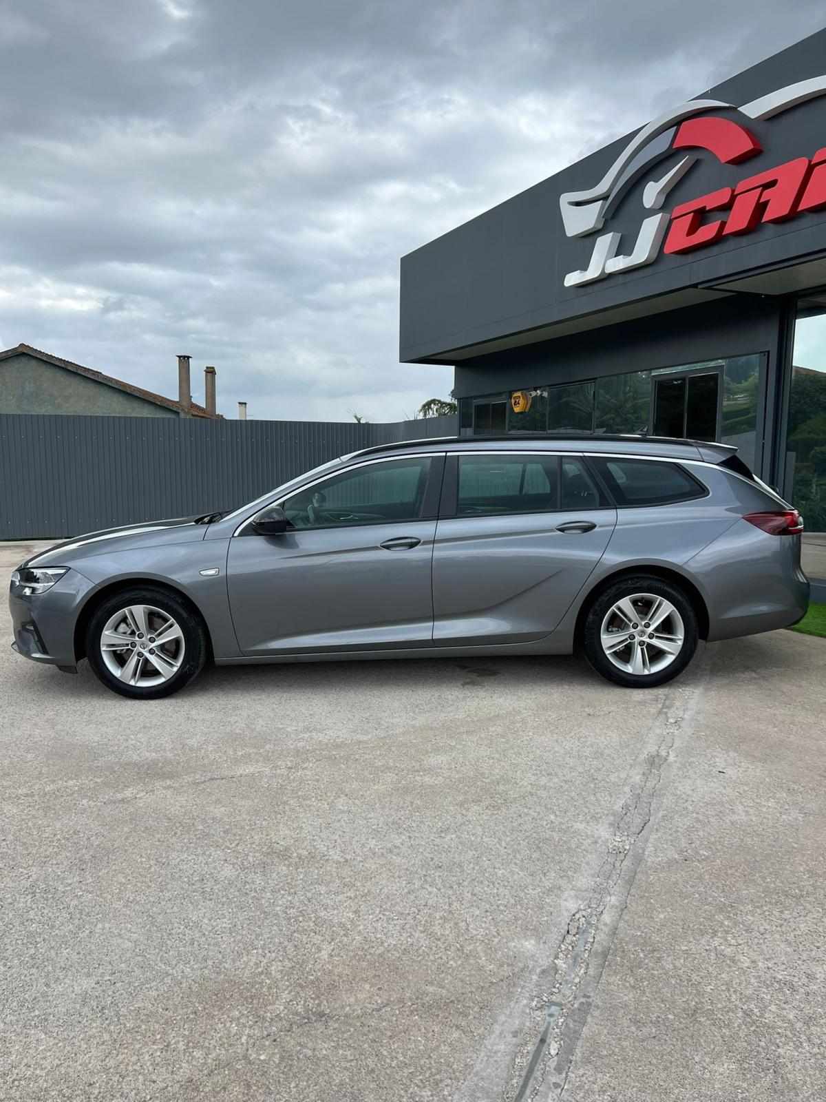 opel-insignia-sports-tourer-2021-diesel-1496cc