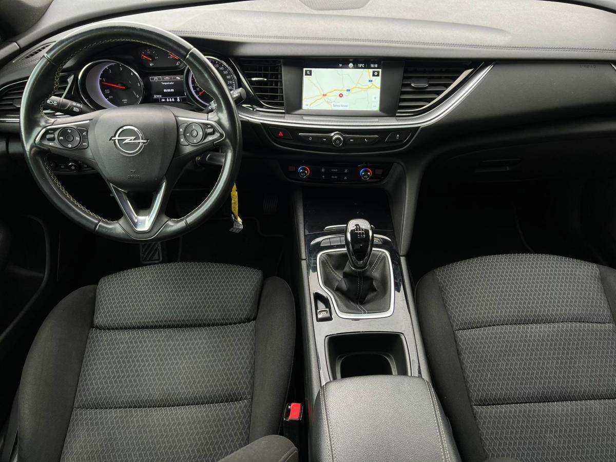 opel-insignia-sports-tourer-2021-diesel-1496cc
