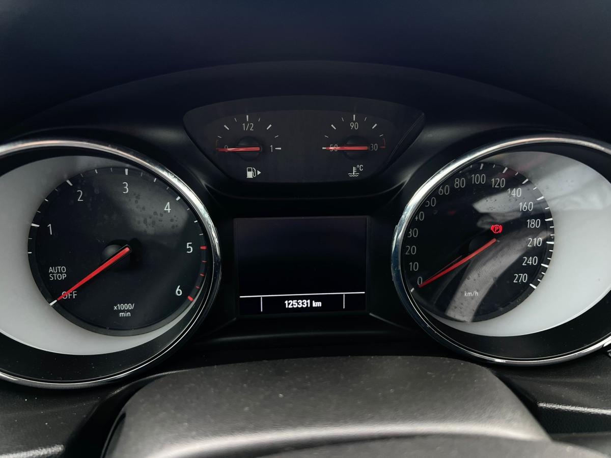 opel-insignia-sports-tourer-2021-diesel-1496cc