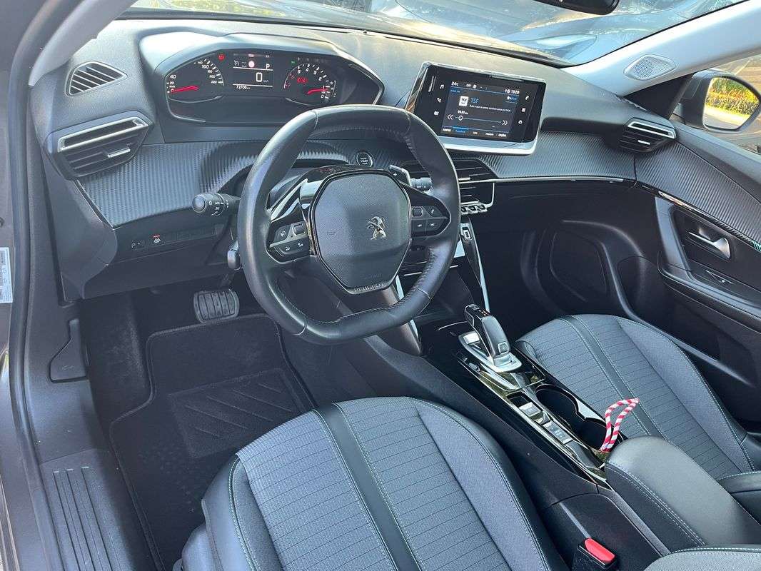 peugeot-2008-2021-diesel-1499cc