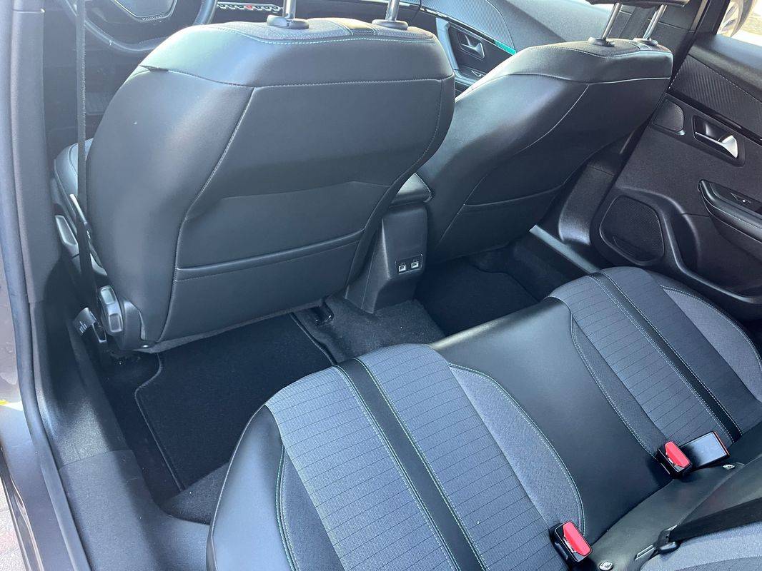 peugeot-2008-2021-diesel-1499cc