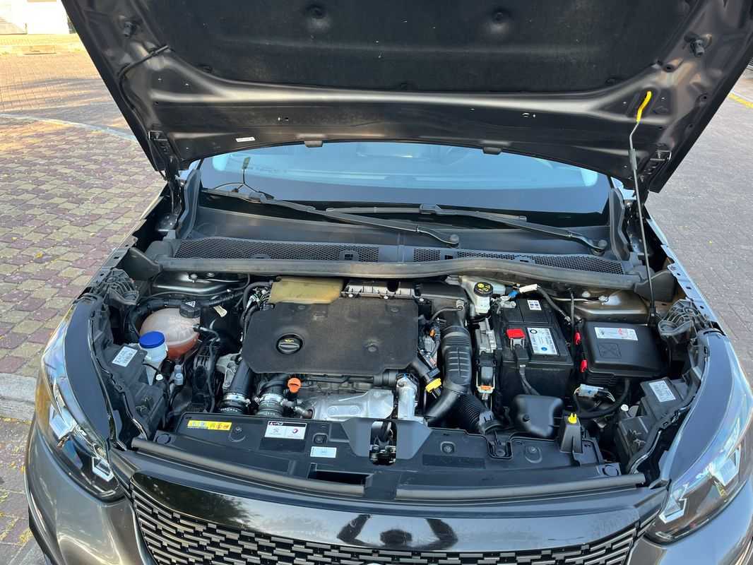 peugeot-2008-2021-diesel-1499cc