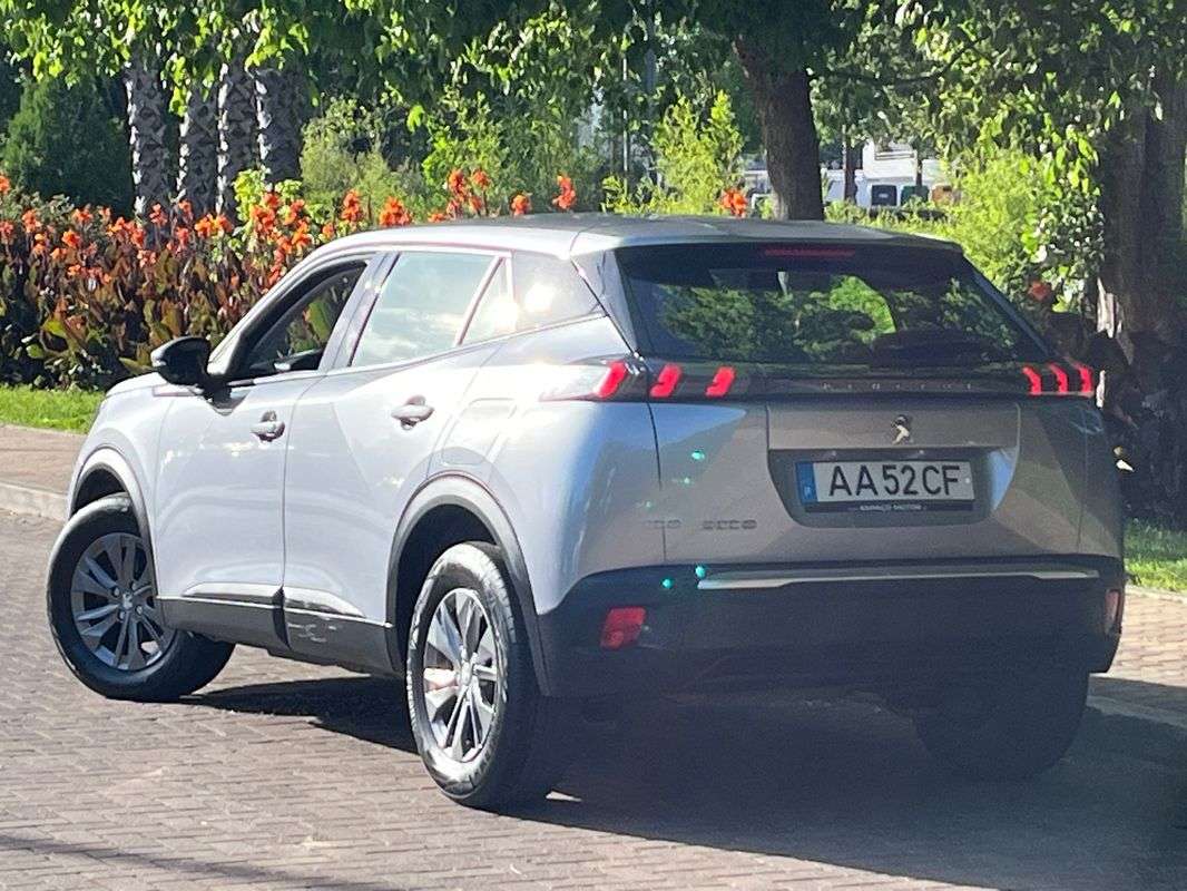 peugeot-2008-2020-gasolina-1199cc