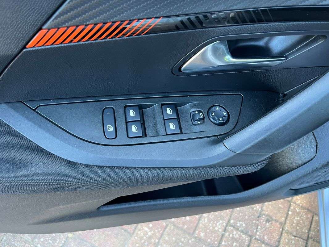 peugeot-2008-2020-gasolina-1199cc