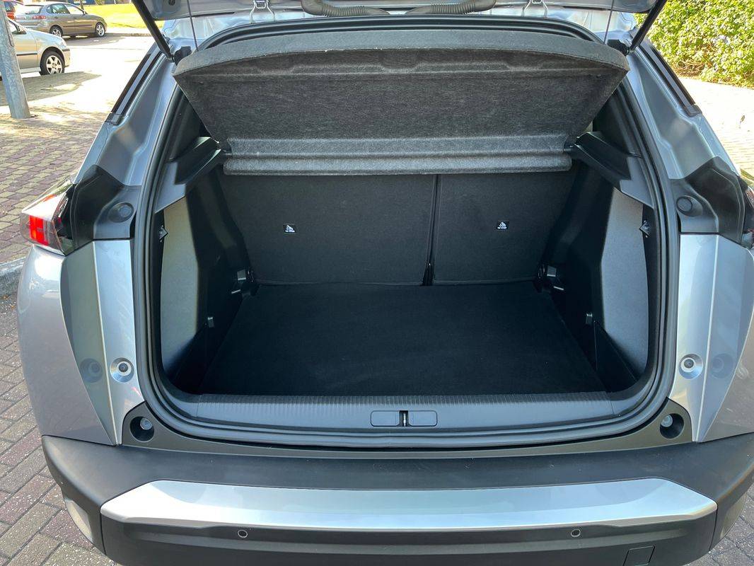 peugeot-2008-2020-gasolina-1199cc