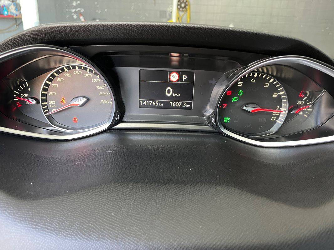 peugeot-308-2018-gasolina-1199cc