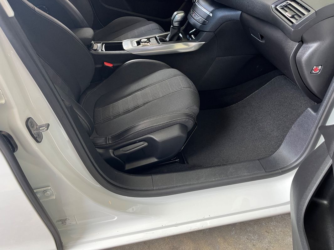 peugeot-308-2018-gasolina-1199cc