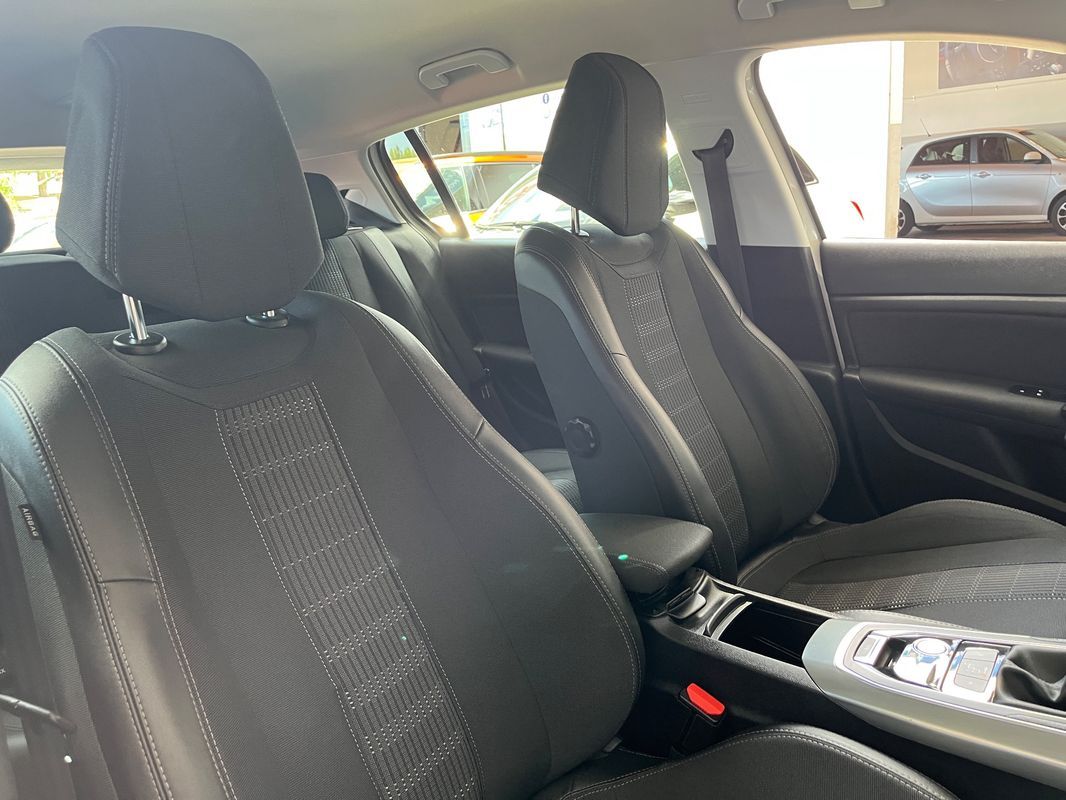 peugeot-308-2018-gasolina-1199cc