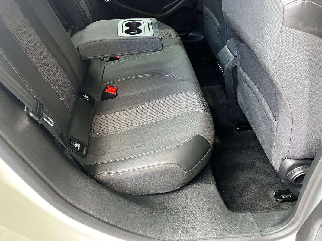 peugeot-308-2018-gasolina-1199cc