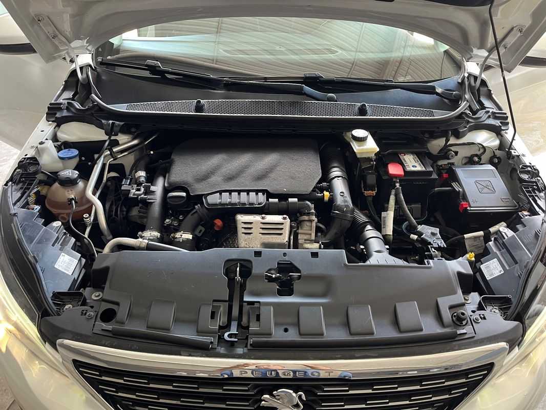 peugeot-308-2018-gasolina-1199cc