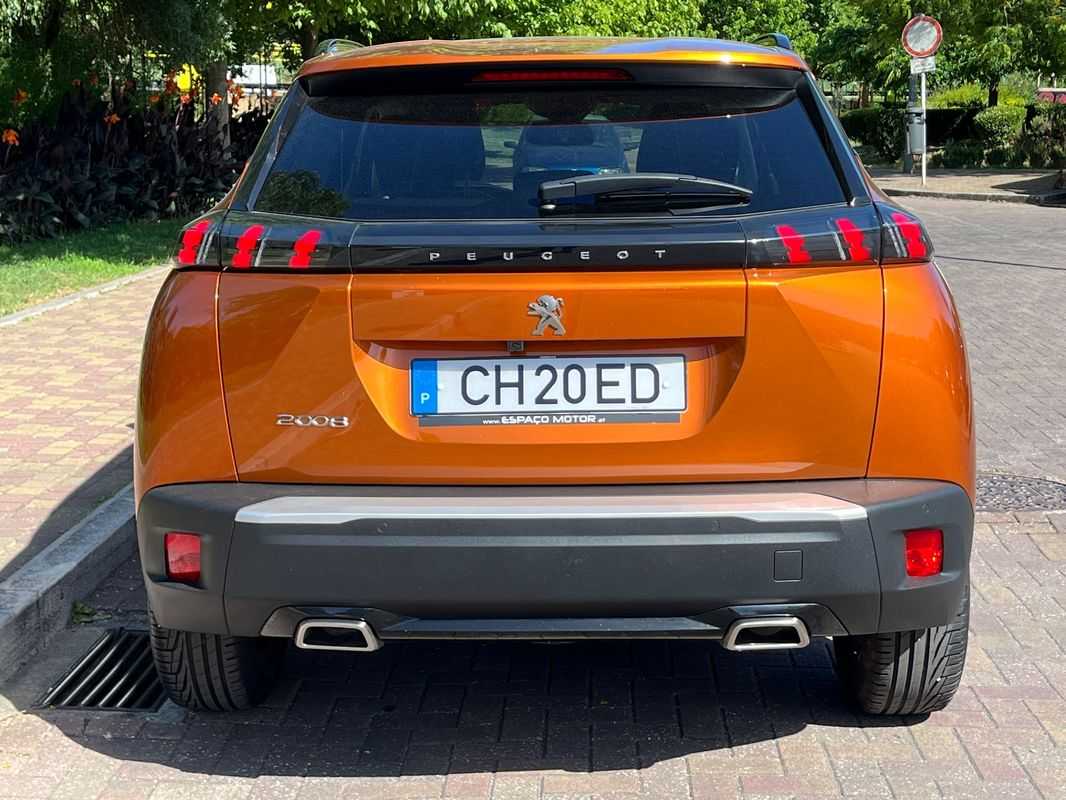 peugeot-2008-2022-gasolina-1199cc