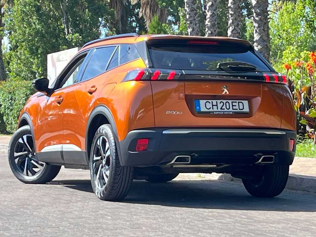 peugeot-2008-2022-gasolina-1199cc