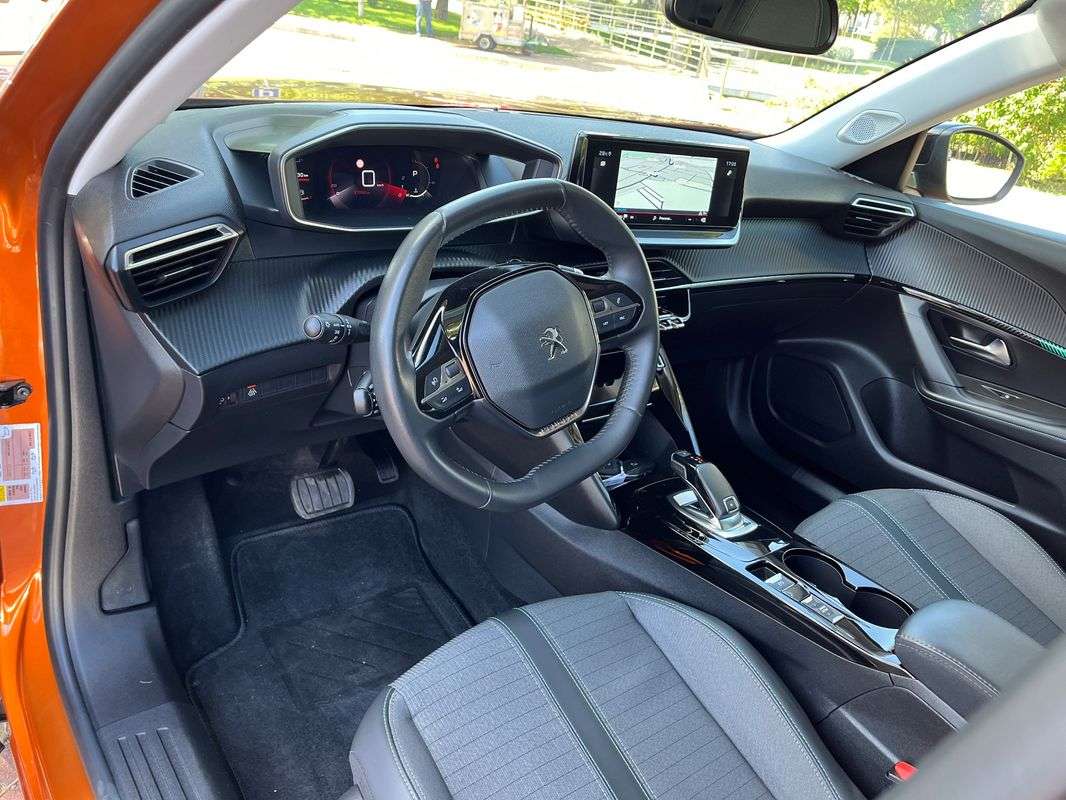 peugeot-2008-2022-gasolina-1199cc