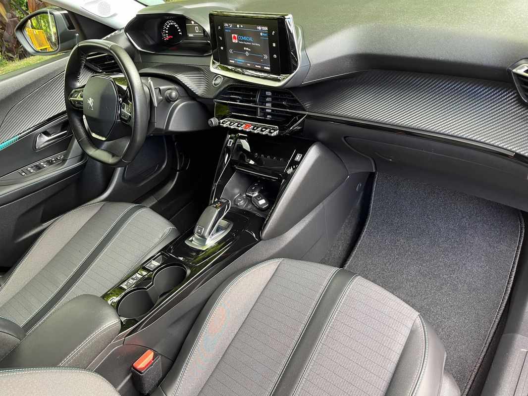 peugeot-2008-2022-gasolina-1199cc