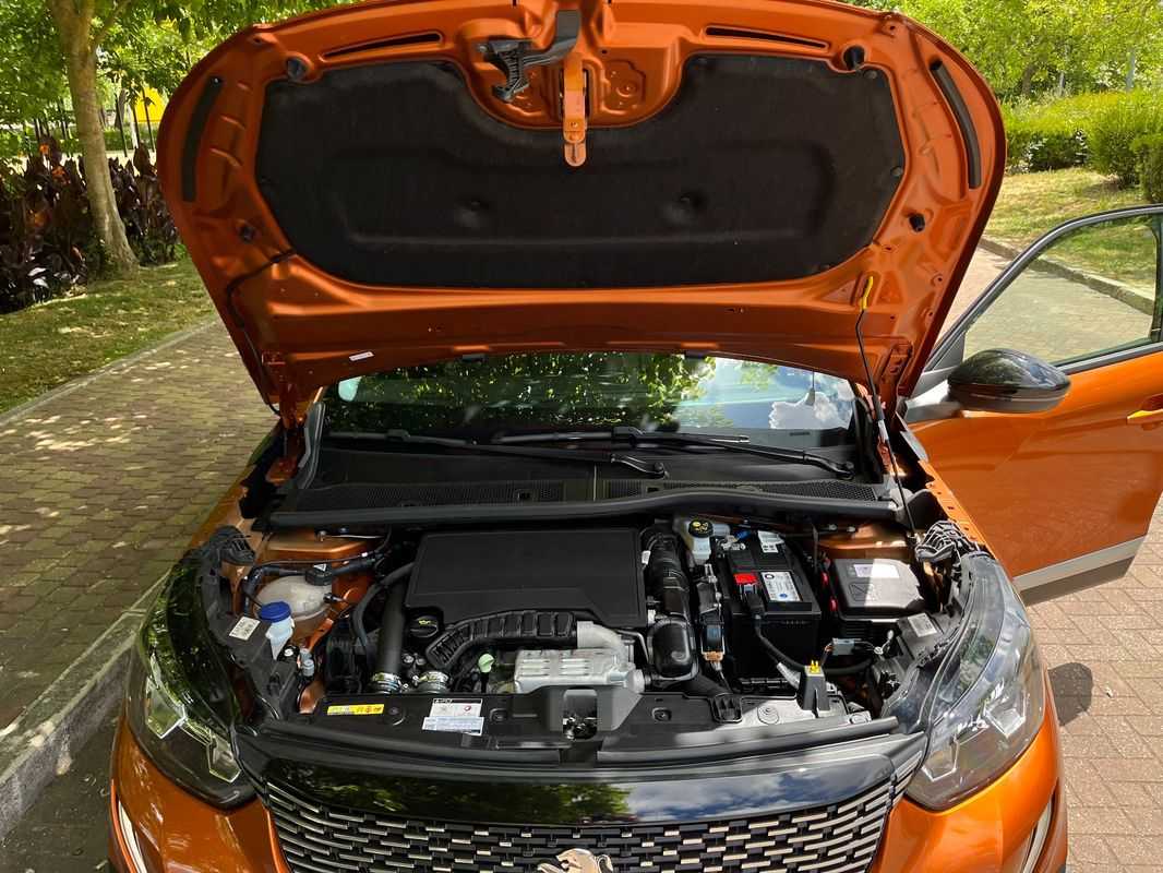 peugeot-2008-2022-gasolina-1199cc