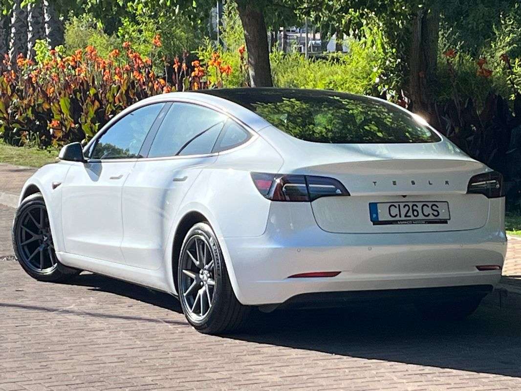 tesla-model-3-2021-eletrico-0cc