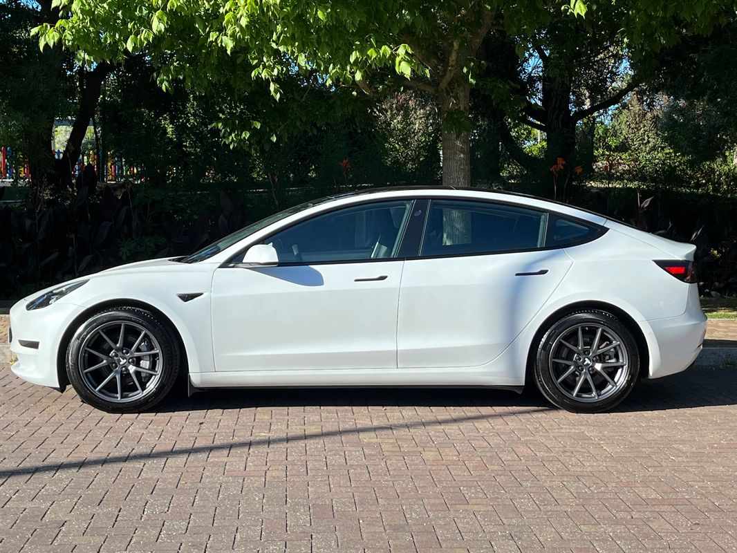 tesla-model-3-2021-eletrico-0cc