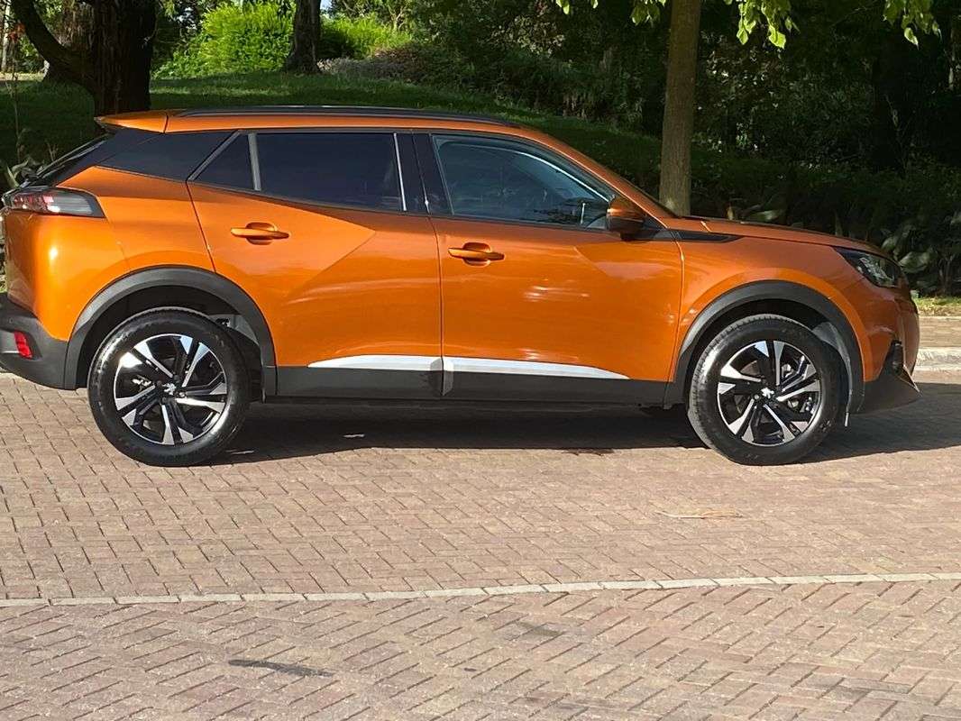 peugeot-2008-2021-gasolina-1199cc