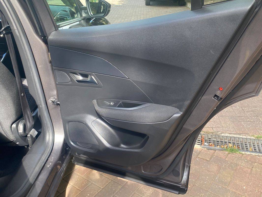peugeot-2008-2020-gasolina-1199cc