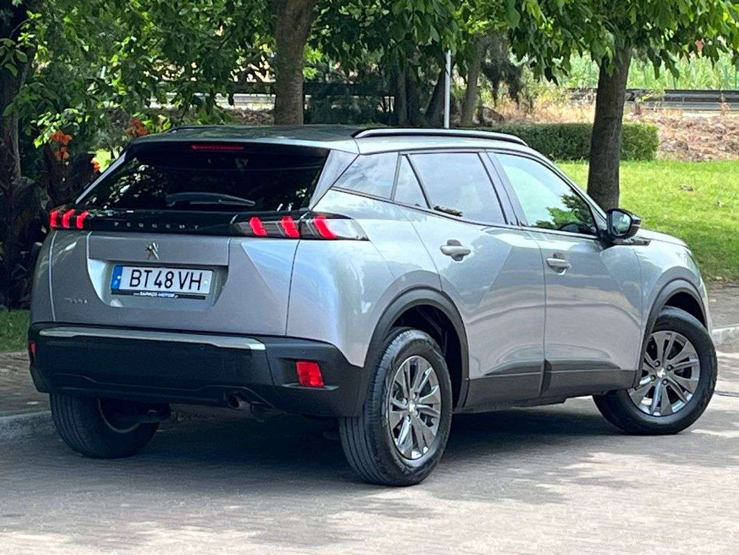peugeot-2008-2022-gasolina-1199cc