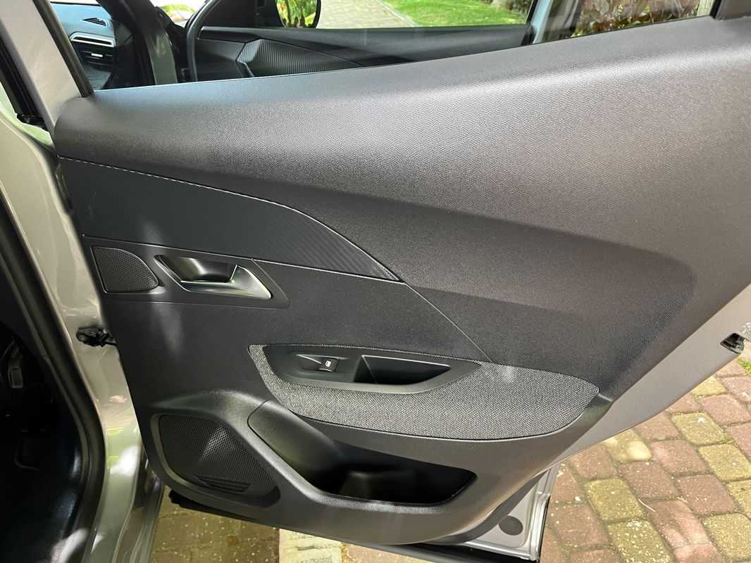 peugeot-2008-2022-gasolina-1199cc