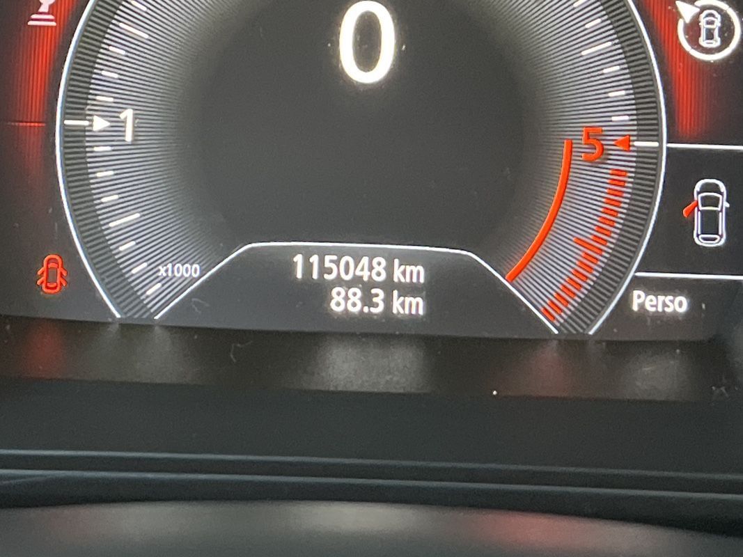renault-megane-sport-tourer-2017-diesel-1598cc