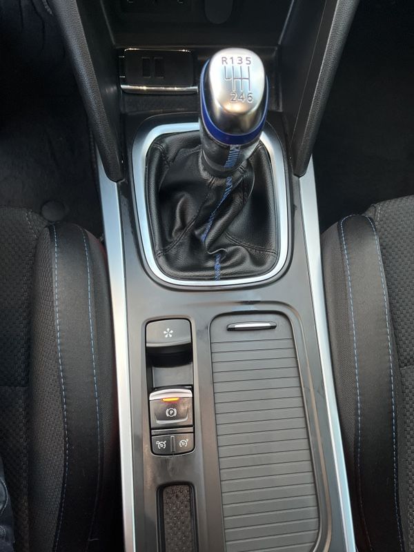 renault-megane-sport-tourer-2017-diesel-1598cc