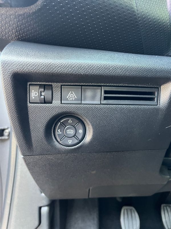 citroen-c4-2022-diesel-1499cc