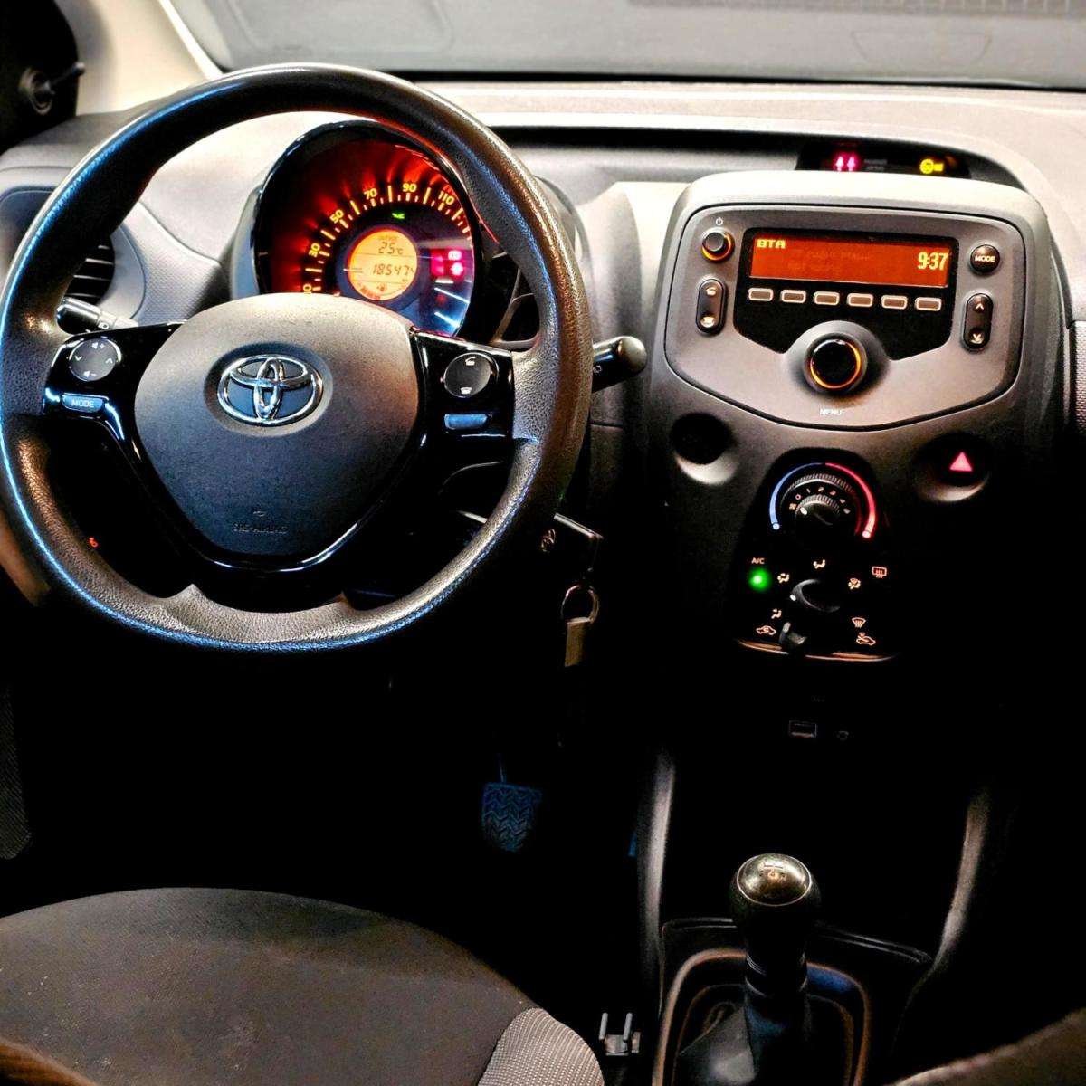 toyota-aygo-2017-gasolina-998cc