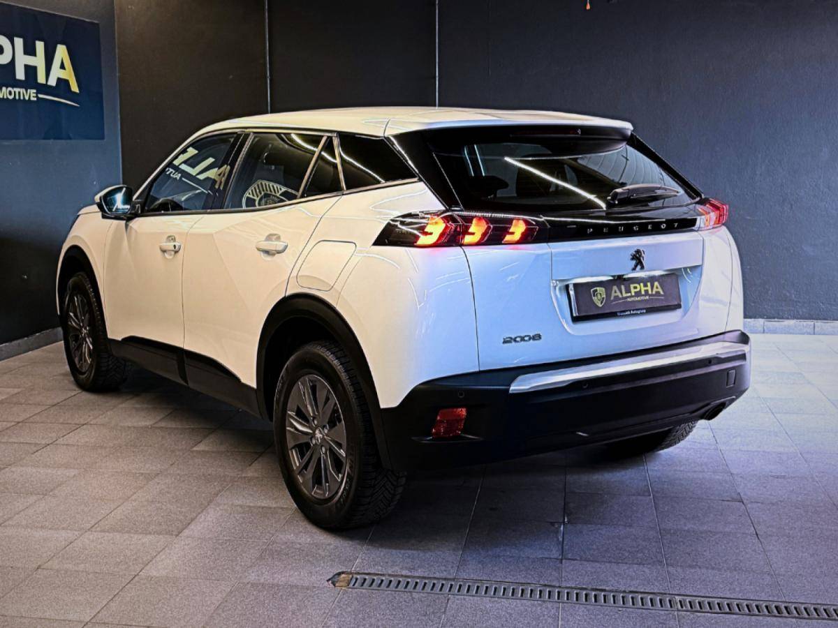 peugeot-2008-2021-gasolina-1199cc