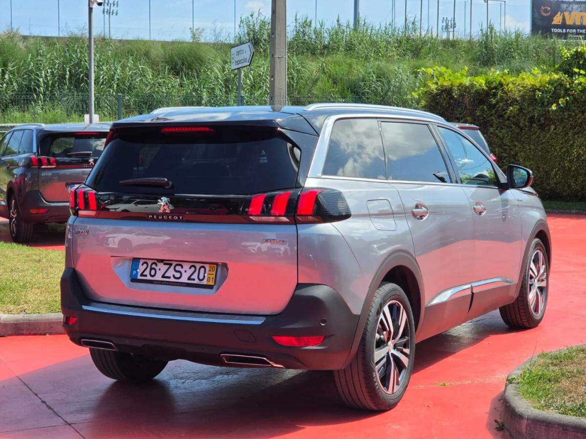 peugeot-5008-2020-diesel-1499cc