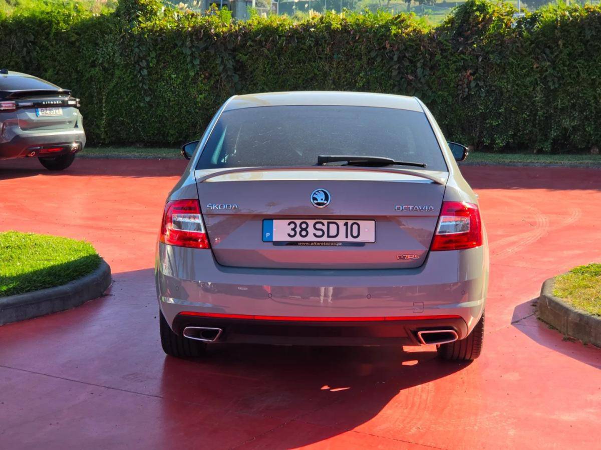 skoda-octavia-2016-diesel-1968cc