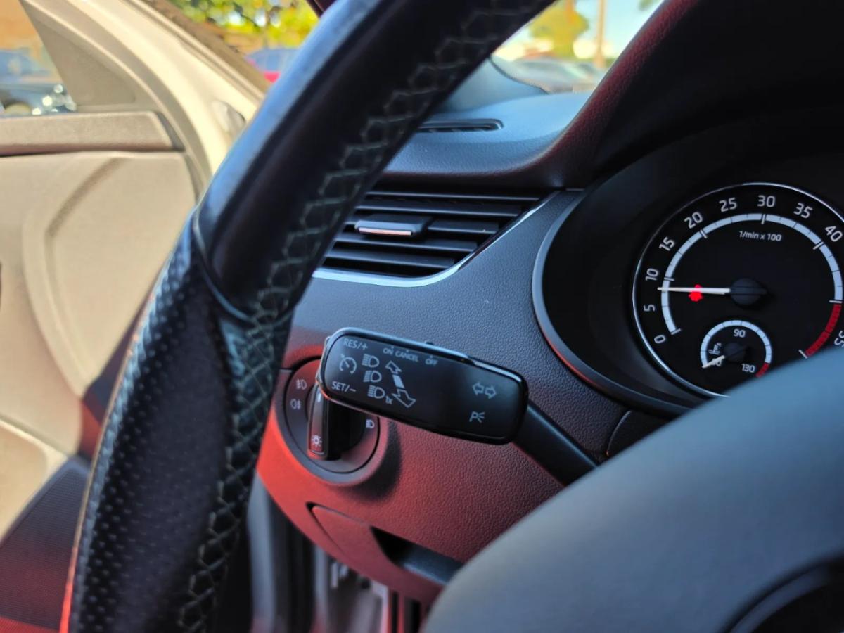 skoda-octavia-2016-diesel-1968cc