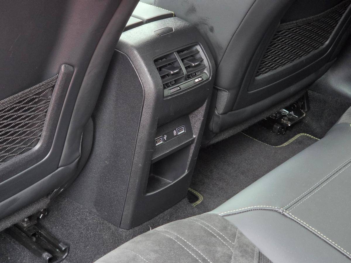 peugeot-308-2022-gasolina-1199cc