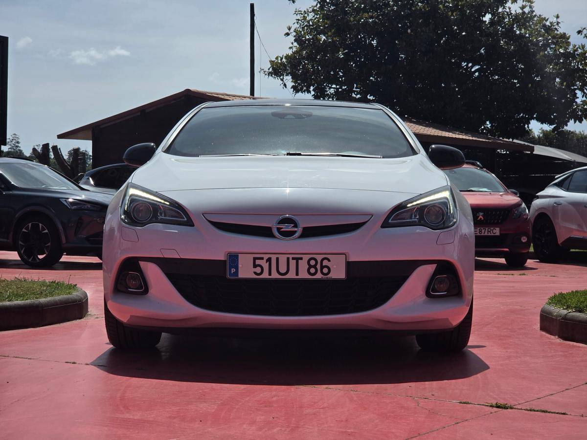 opel-astra-gtc-2018-diesel-1598cc