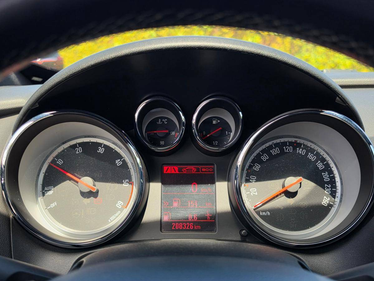 opel-astra-gtc-2018-diesel-1598cc