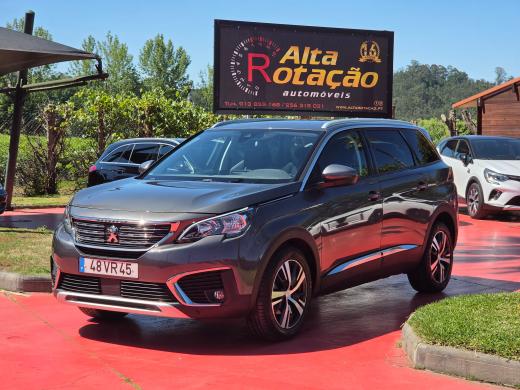 peugeot-5008-2018-diesel-1499cc