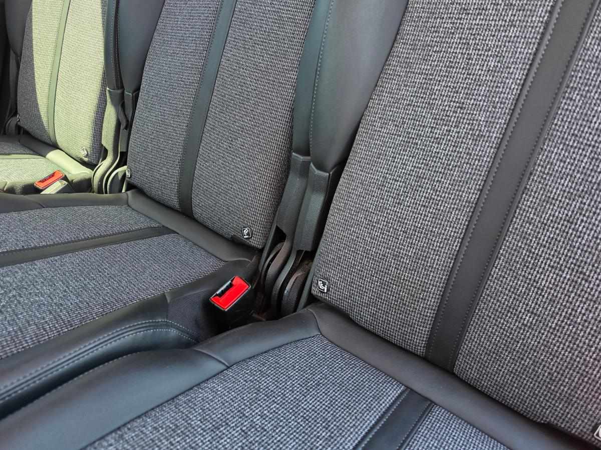 peugeot-5008-2018-diesel-1499cc