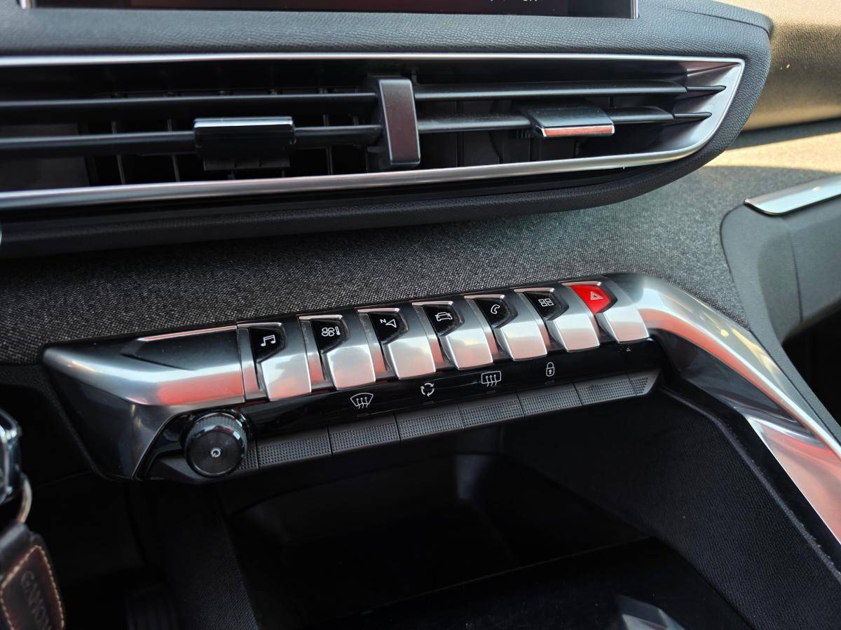 peugeot-5008-2018-diesel-1499cc