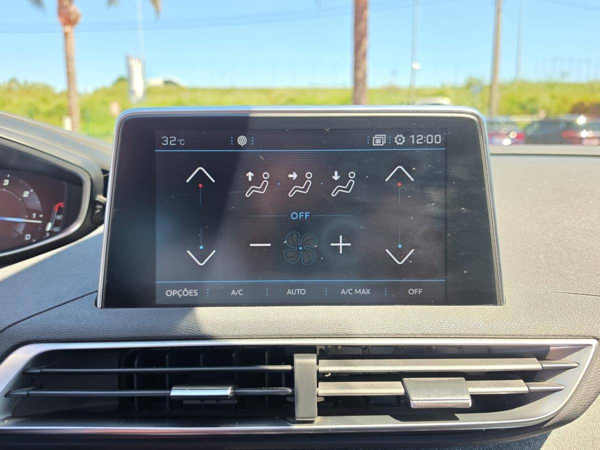 peugeot-5008-2018-diesel-1499cc