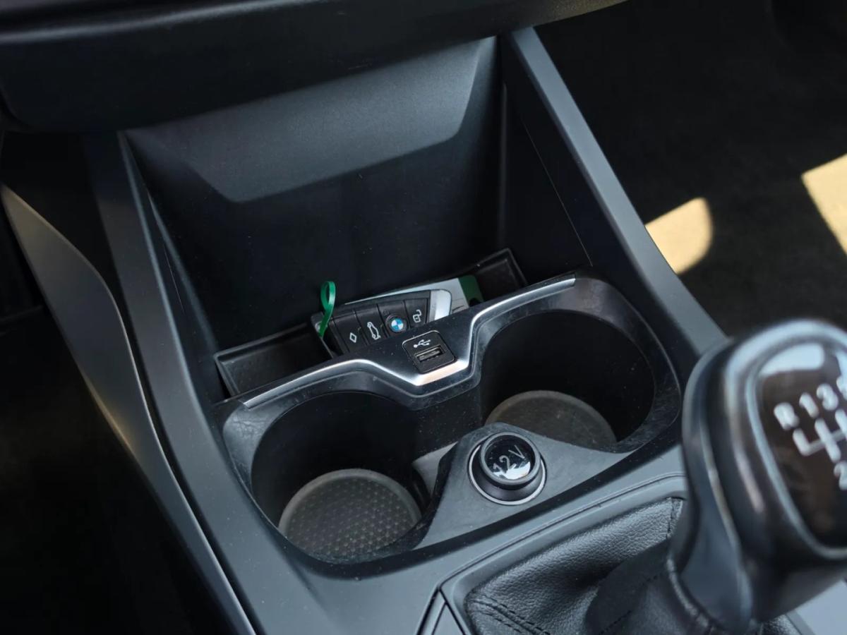 bmw-serie-1-2019-diesel-1496cc