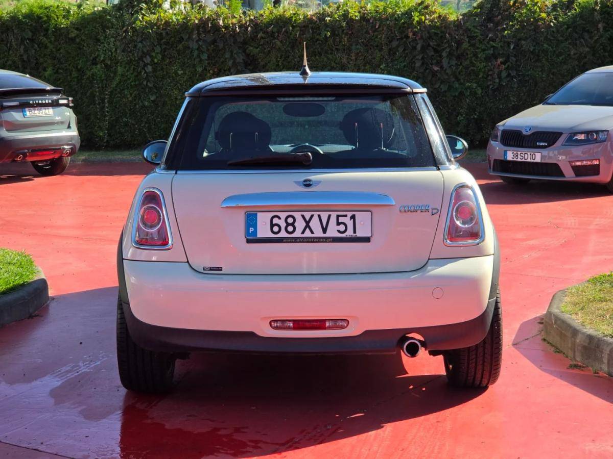 mini-cooper-2010-diesel-1598cc
