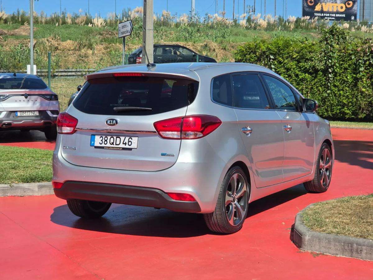 kia-carens-2015-diesel-1685cc