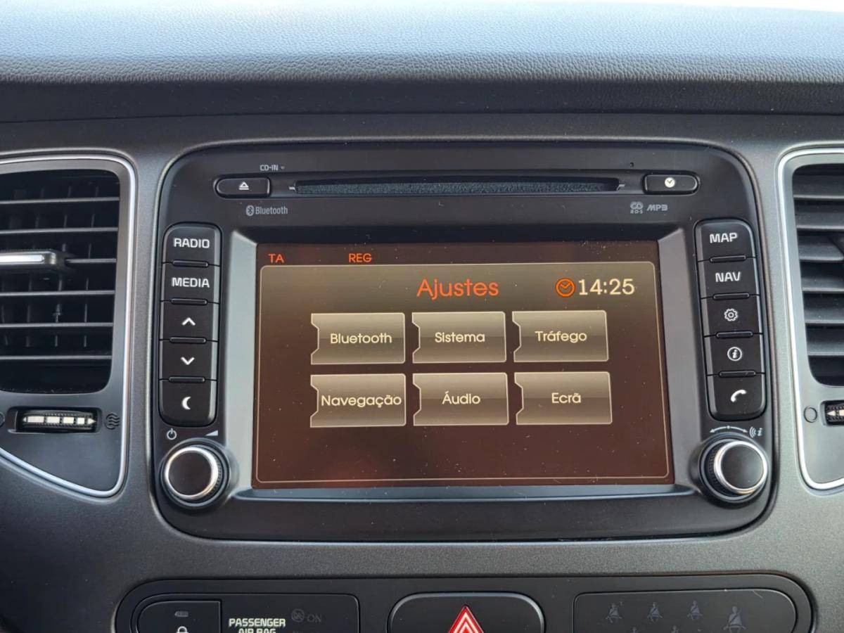 kia-carens-2015-diesel-1685cc