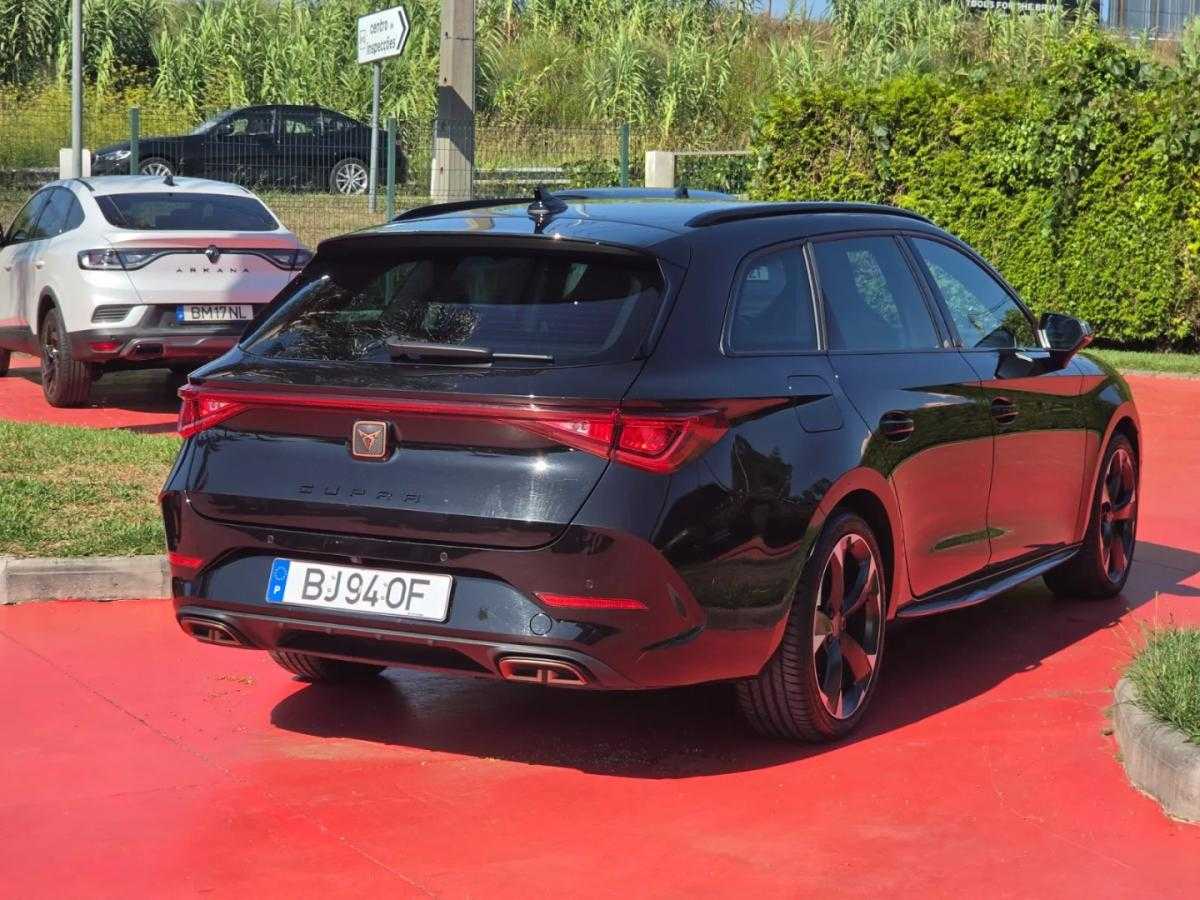 cupra-leon-sportstourer-2024-hibrido-1395cc