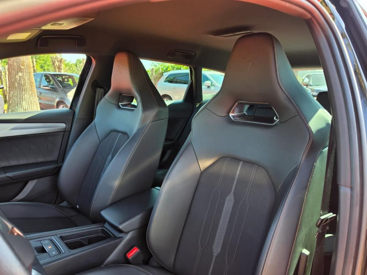 cupra-leon-sportstourer-2024-hibrido-1395cc