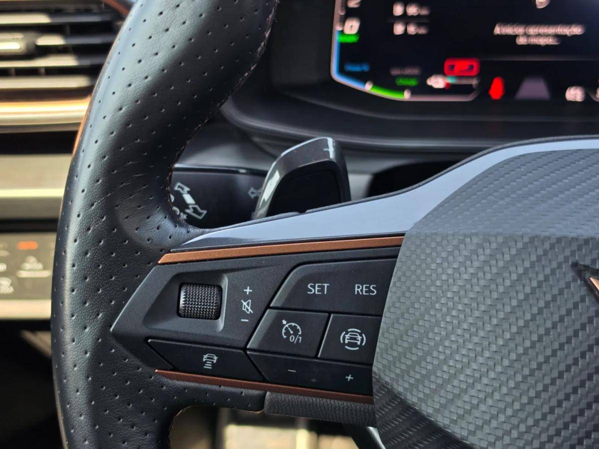cupra-leon-sportstourer-2024-hibrido-1395cc