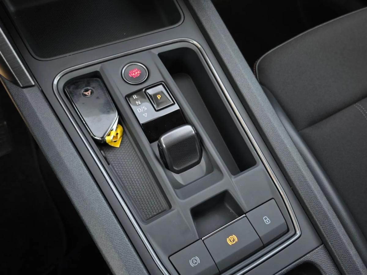 cupra-leon-sportstourer-2024-hibrido-1395cc