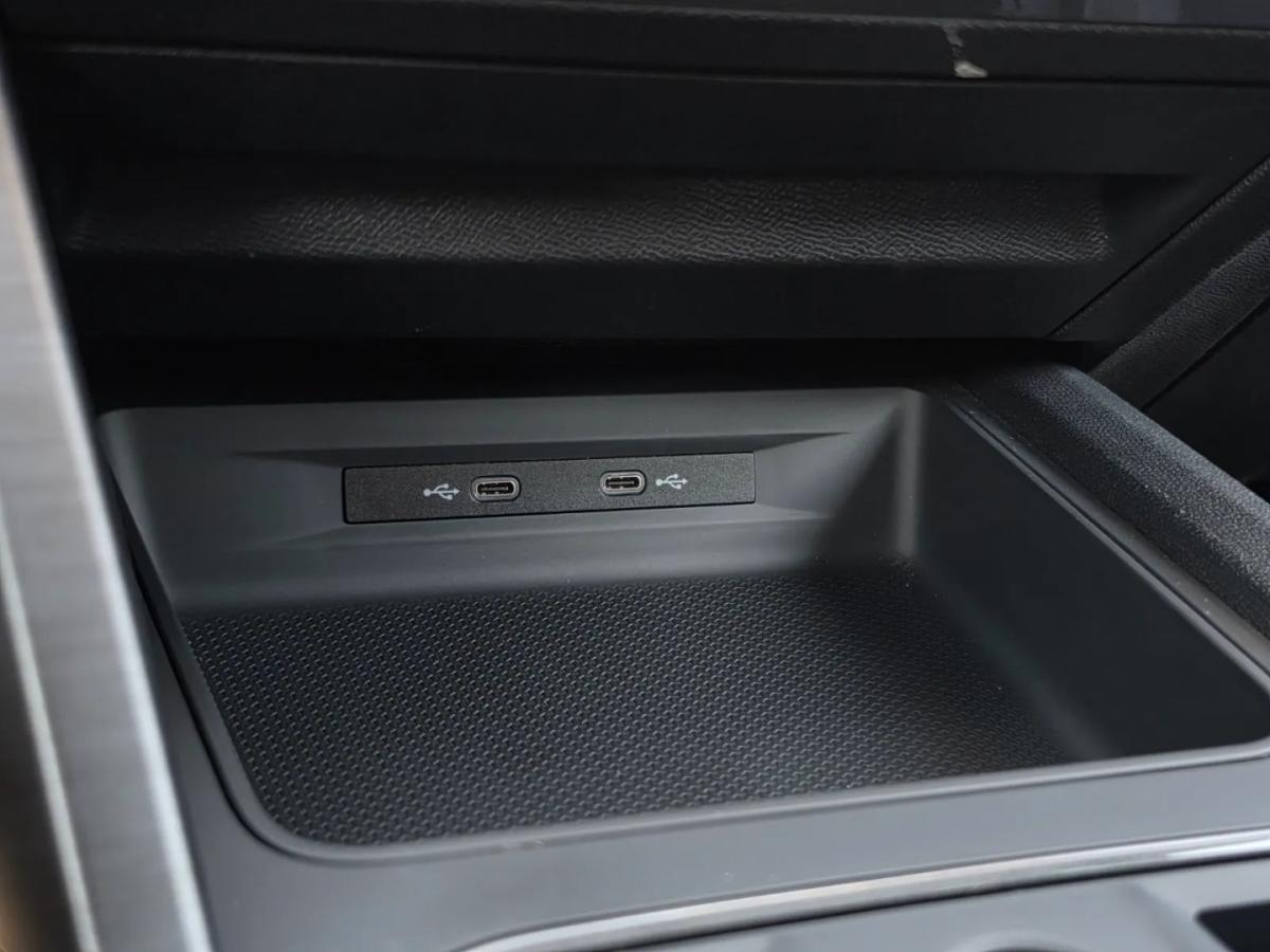 cupra-leon-sportstourer-2024-hibrido-1395cc