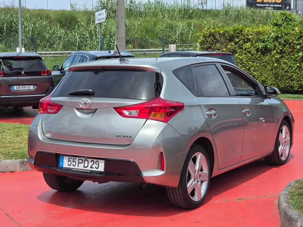 toyota-auris-2014-diesel-1364cc